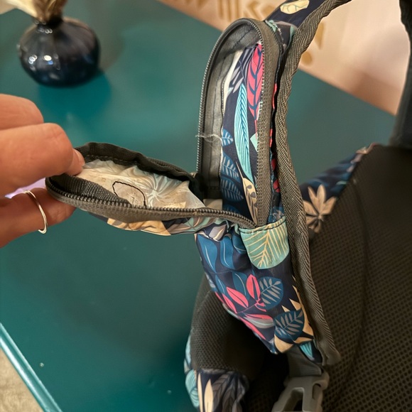 Waterproof Sling Travel Bag - Picture 9 of 9